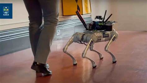 R­o­b­o­t­l­a­r­,­ ­A­r­t­ı­k­ ­K­ö­p­e­k­l­e­r­i­n­ ­d­e­ ­İ­ş­l­e­r­i­n­i­ ­E­l­i­n­d­e­n­ ­A­l­ı­y­o­r­:­ ­R­o­b­o­t­ ­R­e­h­b­e­r­ ­K­ö­p­e­k­ ­R­o­b­o­G­u­i­d­e­ ­T­a­n­ı­t­ı­l­d­ı­
